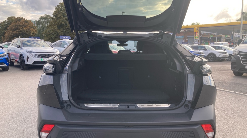 Peugeot 408 1.6 Plug-in Hybrid 225 GT 5dr e-EAT8 Hatchback - Image 4