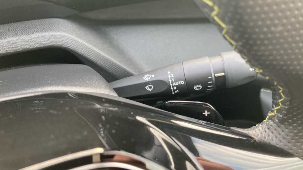 Peugeot 408 1.6 Plug-in Hybrid 225 GT 5dr e-EAT8 Hatchback - Image 26