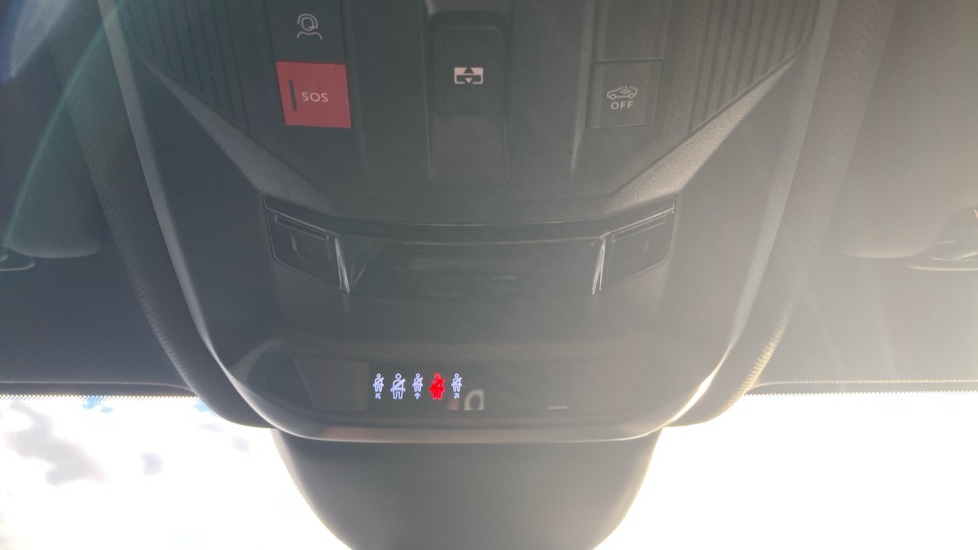 Peugeot 408 1.6 Plug-in Hybrid 225 GT 5dr e-EAT8 Hatchback - Image 36