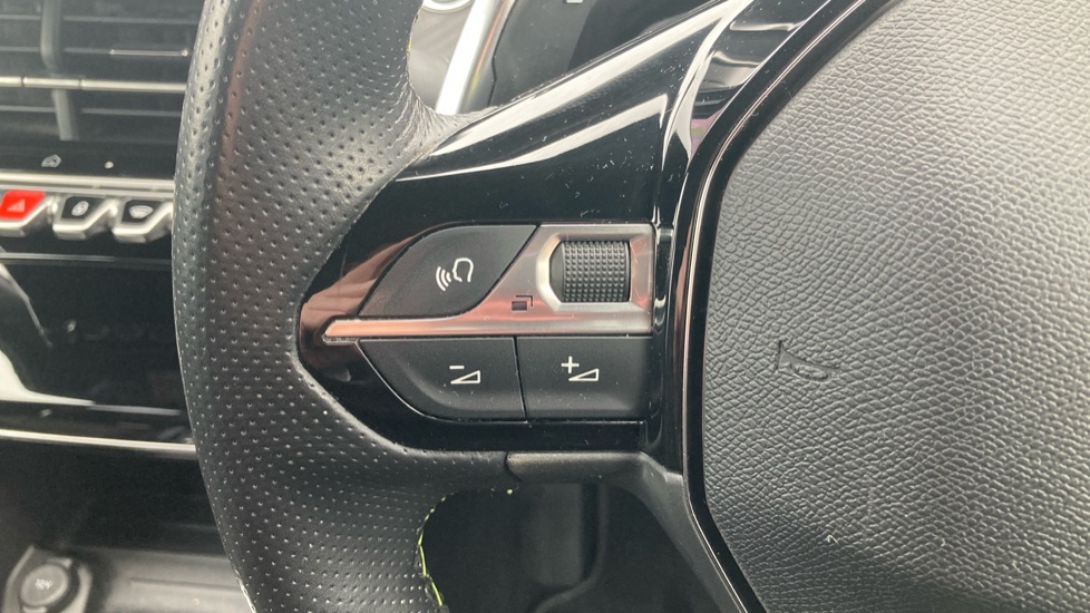 Peugeot 2008 1.2 PureTech 130 GT 5dr EAT8 Petrol Estate - Image 22