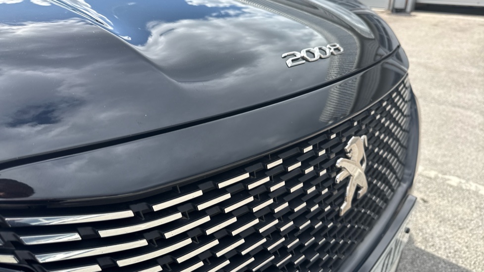 Peugeot 2008 1.2 PureTech Allure Premium+ 5dr Petrol Estate - Image 26