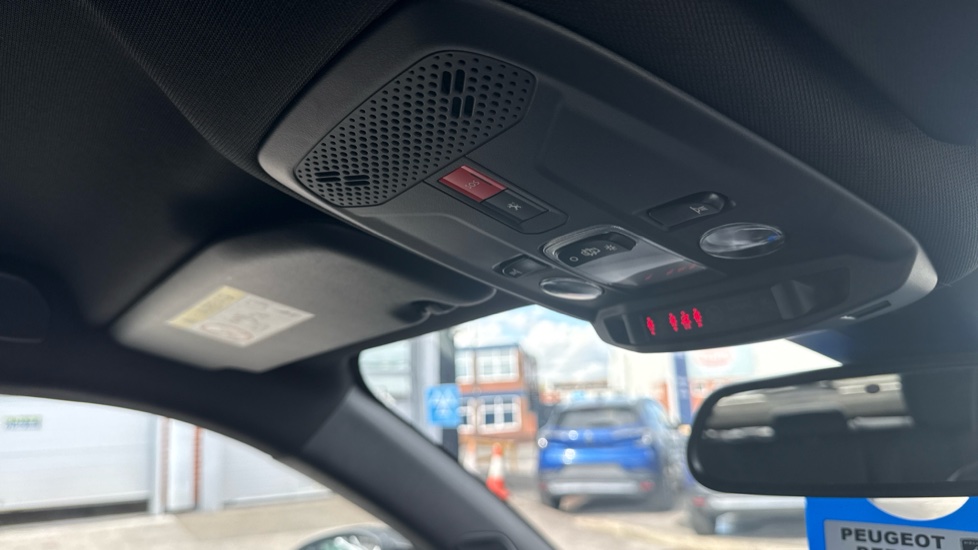 Peugeot 2008 1.2 PureTech Allure Premium+ 5dr Petrol Estate - Image 37