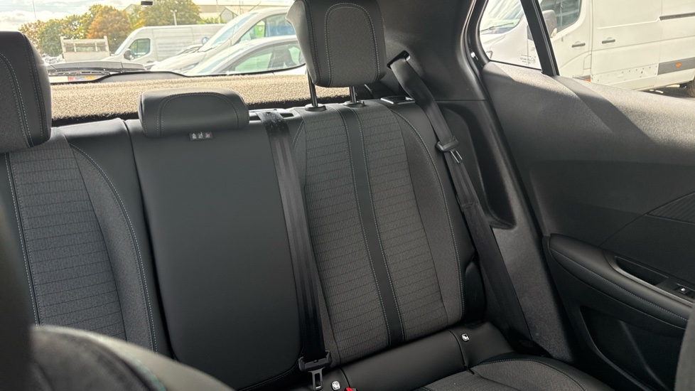 Peugeot 2008 1.2 PureTech Allure Premium+ 5dr Petrol Estate - Image 40