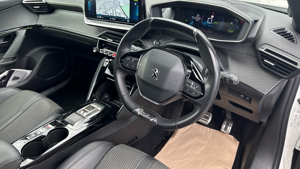 Peugeot 2008 100kW GT 50kWh 5dr Auto Electric Estate - Image 11