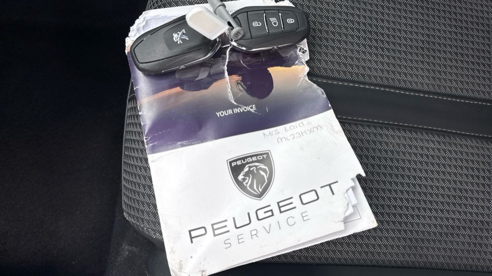 Peugeot 2008 100kW GT 50kWh 5dr Auto Electric Estate - Image 19