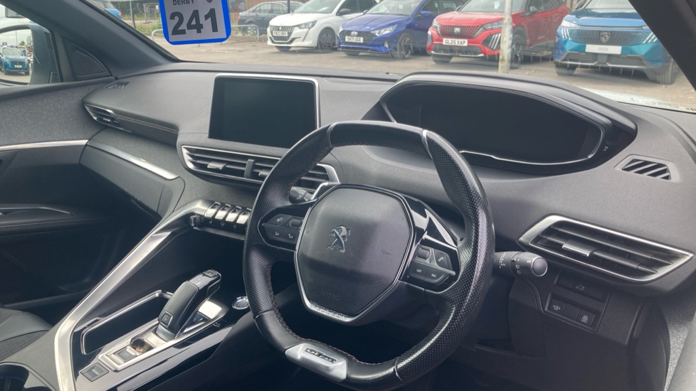 Peugeot 5008 1.5 BlueHDi GT Line Premium 5dr EAT8 Diesel Estate - Image 11