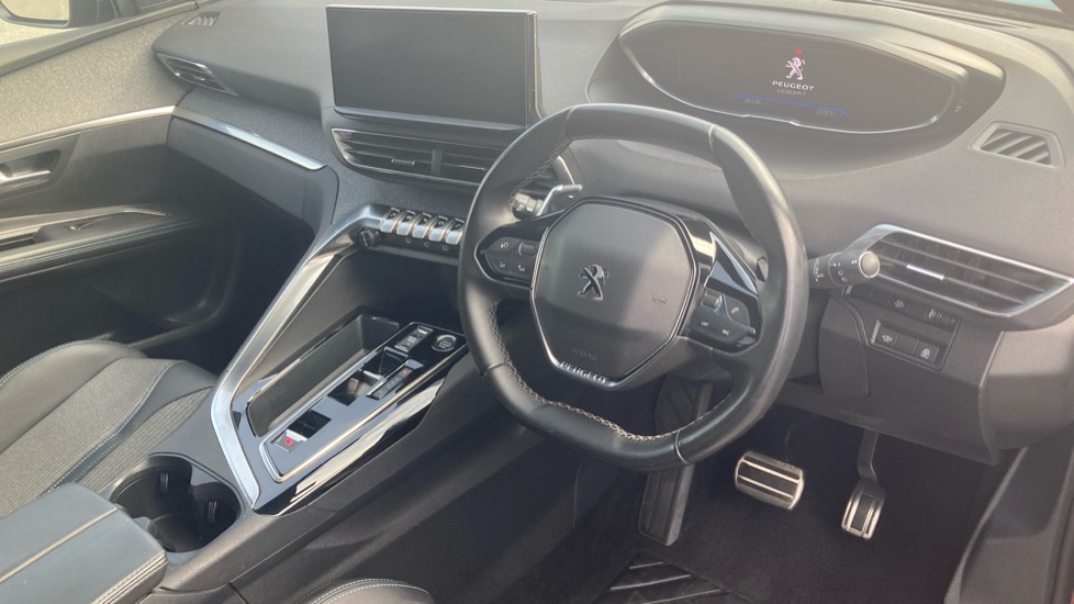 Peugeot 5008 1.5 BlueHDi Allure Premium+ 5dr EAT8 Diesel Estate - Image 11