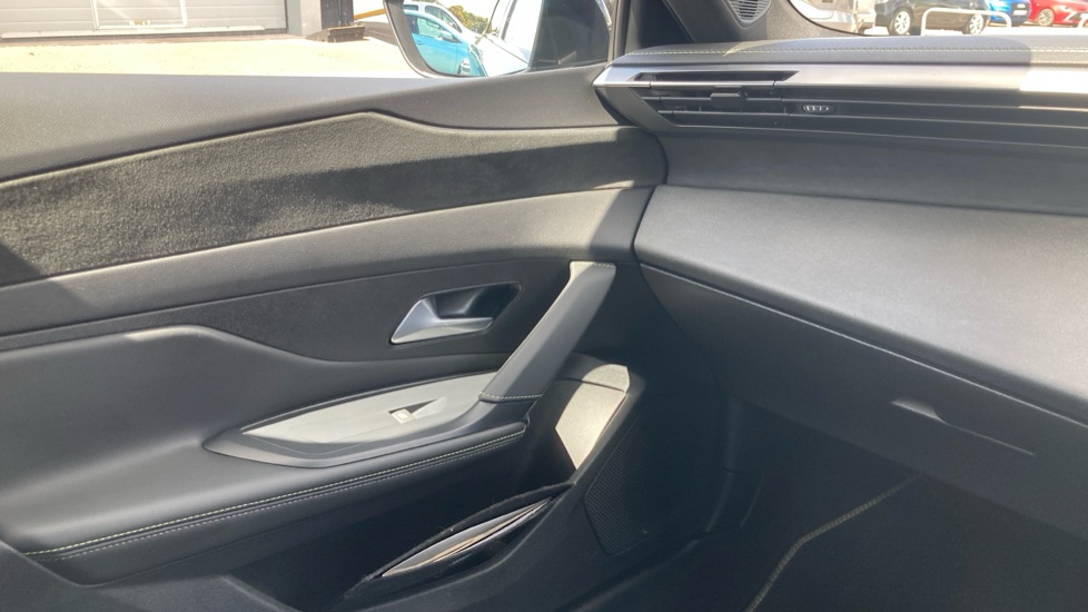 Peugeot 308 1.5 BlueHDi GT 5dr EAT8 Diesel Estate - Image 31