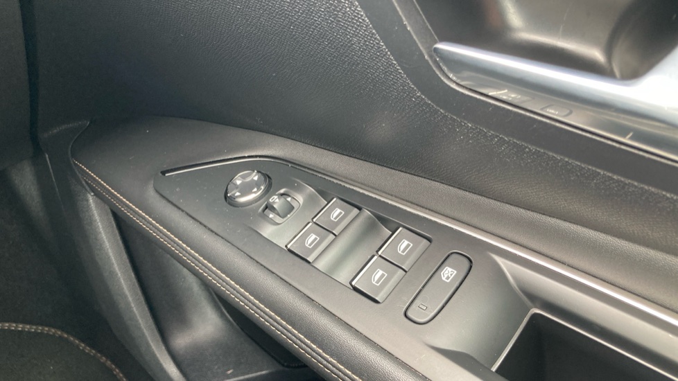 Peugeot 5008 1.5 BlueHDi GT 5dr EAT8 Diesel Estate - Image 24