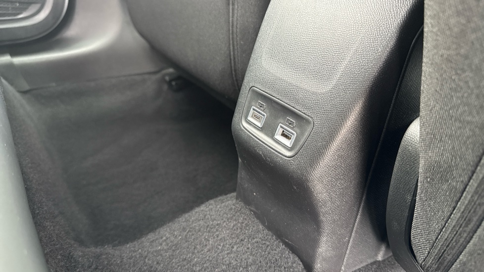 Peugeot 208 1.2 Hybrid 110 Allure 5dr e-DSC6 Petrol Hatchback - Image 29