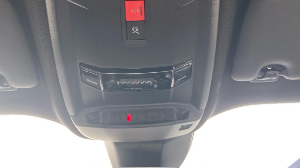 Peugeot 2008 1.2 PureTech 130 GT 5dr EAT8 Petrol Estate - Image 36