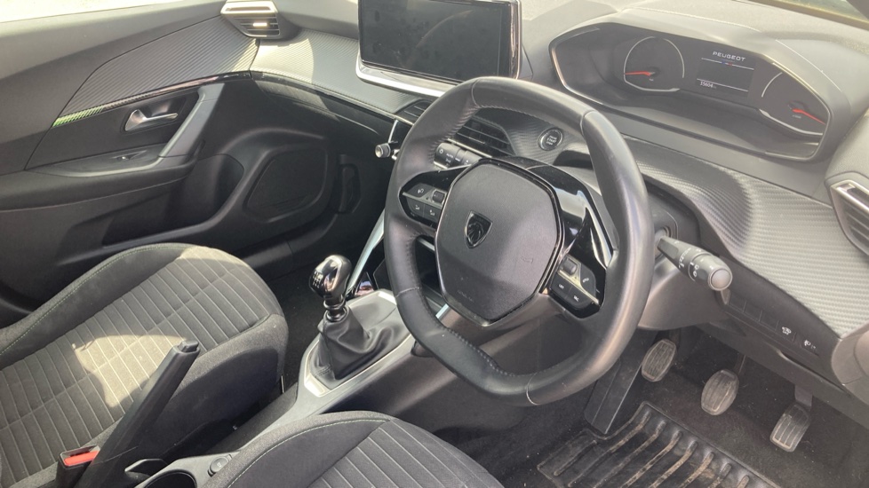 Peugeot 2008 1.2 PureTech Active 5dr Petrol Estate - Image 11