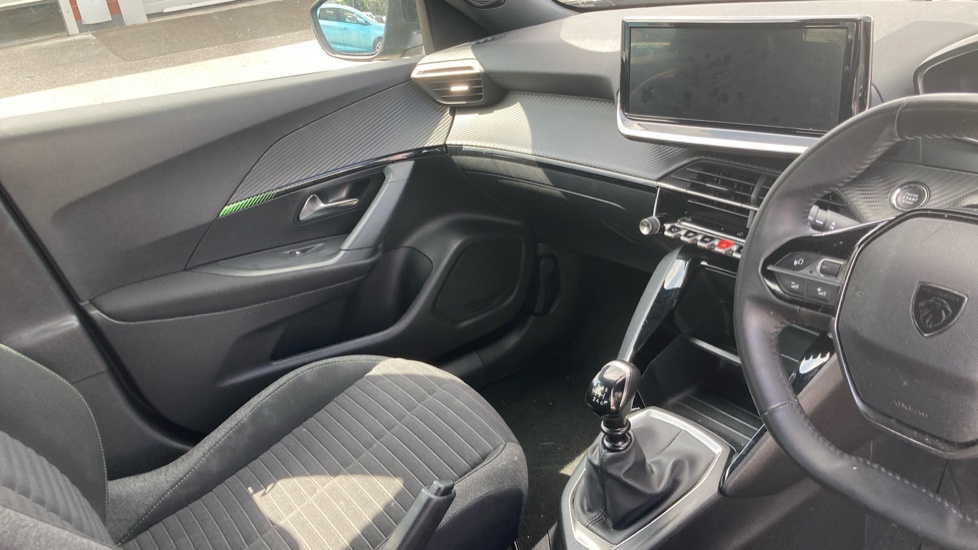 Peugeot 2008 1.2 PureTech Active 5dr Petrol Estate - Image 14