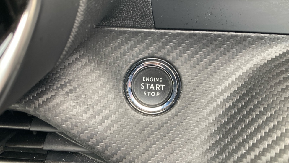 Peugeot 2008 1.2 PureTech Active 5dr Petrol Estate - Image 30
