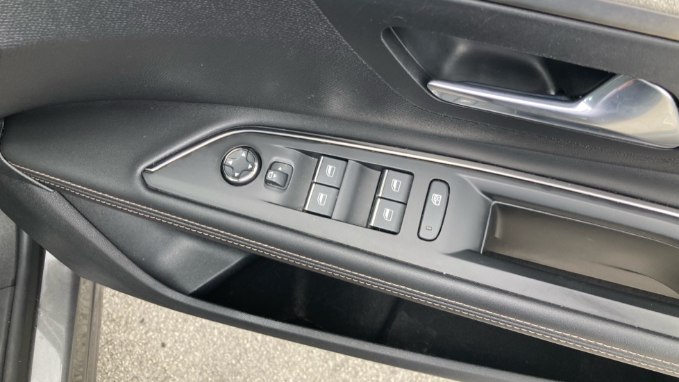 Peugeot 5008 1.2 PureTech GT 5dr EAT8 Petrol Estate - Image 35