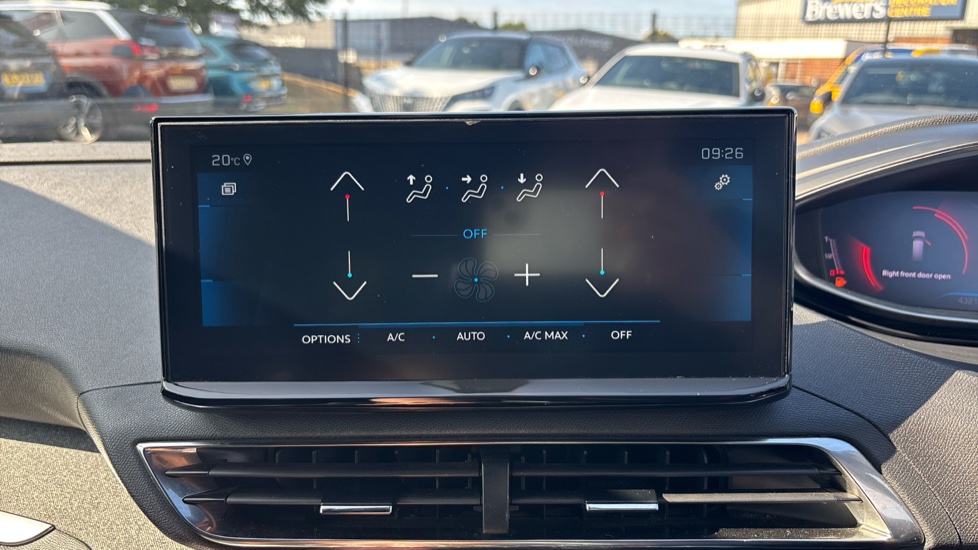 Peugeot 5008 1.5 BlueHDi Allure Premium+ 5dr EAT8 Diesel Estate - Image 39
