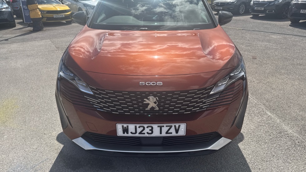 Peugeot 5008 1.2 PureTech Allure Premium+ 5dr EAT8 Petrol Estate - Image 8