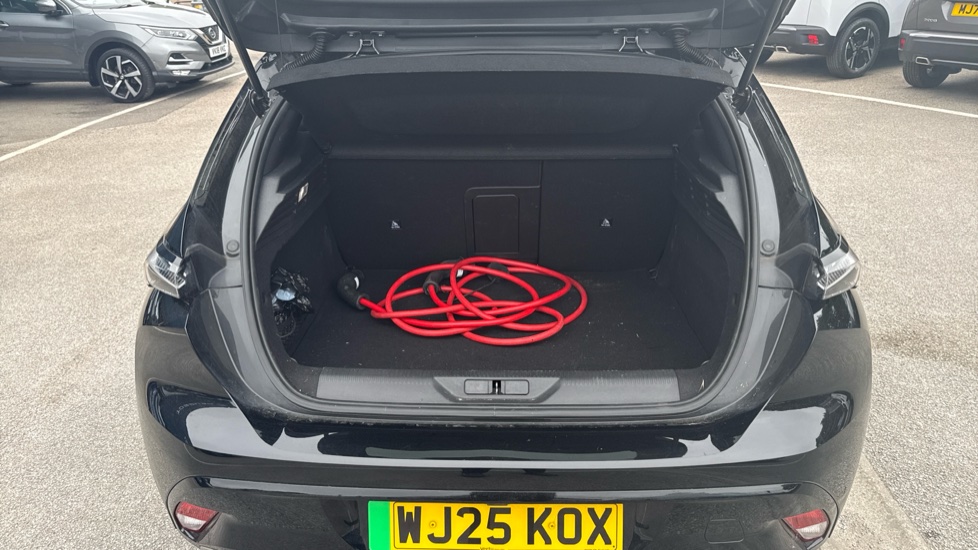 Peugeot 308 115kW GT 54kWh 5dr Auto Electric Hatchback - Image 4