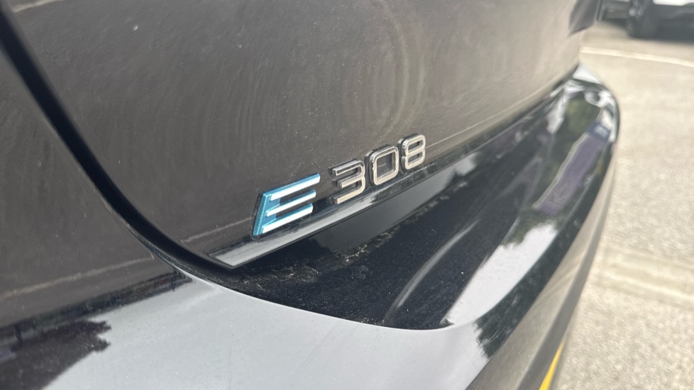 Peugeot 308 115kW GT 54kWh 5dr Auto Electric Hatchback - Image 27