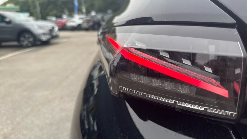 Peugeot 308 115kW GT 54kWh 5dr Auto Electric Hatchback - Image 28