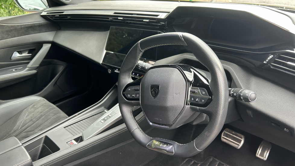 Peugeot 308 115kW GT 54kWh 5dr Auto Electric Estate - Image 11