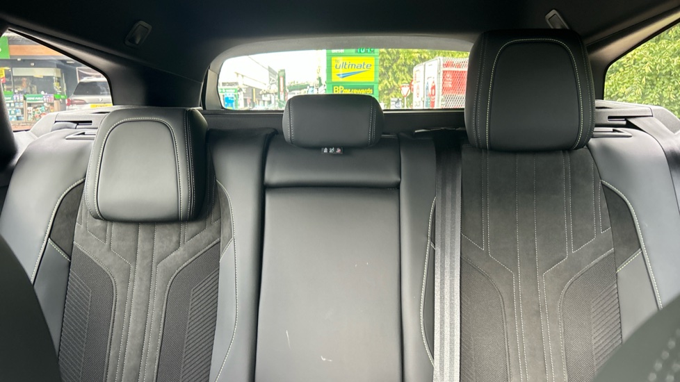 Peugeot 308 115kW GT 54kWh 5dr Auto Electric Estate - Image 15