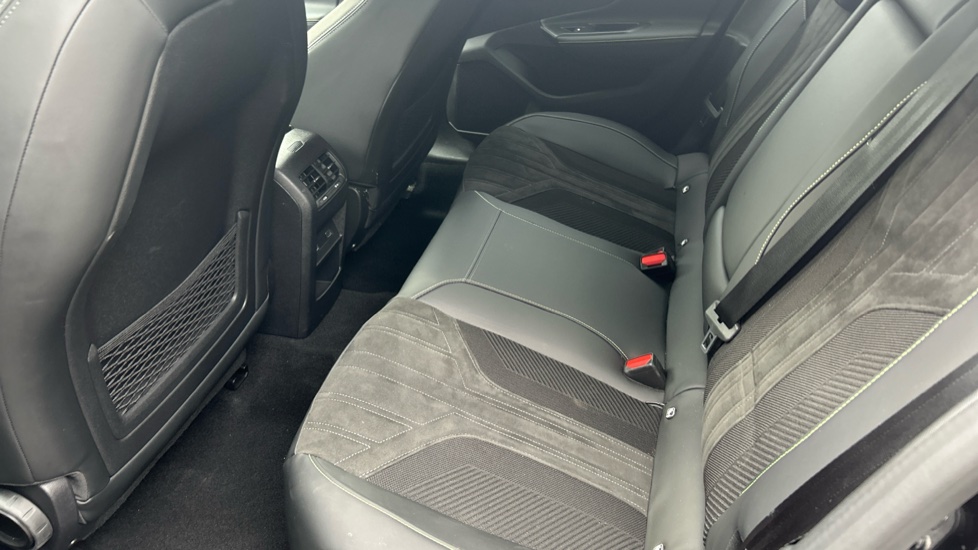 Peugeot 308 115kW GT 54kWh 5dr Auto Electric Estate - Image 16