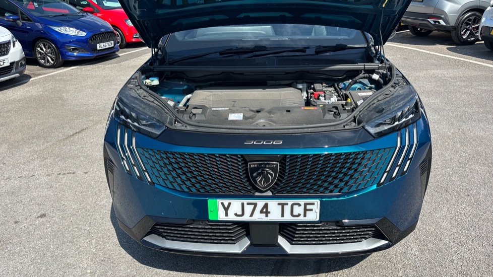 Peugeot 3008 157kW GT 73kWh 5dr Auto Electric Estate - Image 8