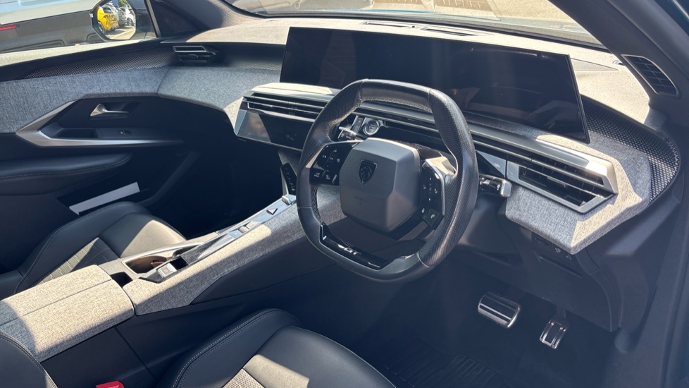 Peugeot 3008 157kW GT 73kWh 5dr Auto Electric Estate - Image 11
