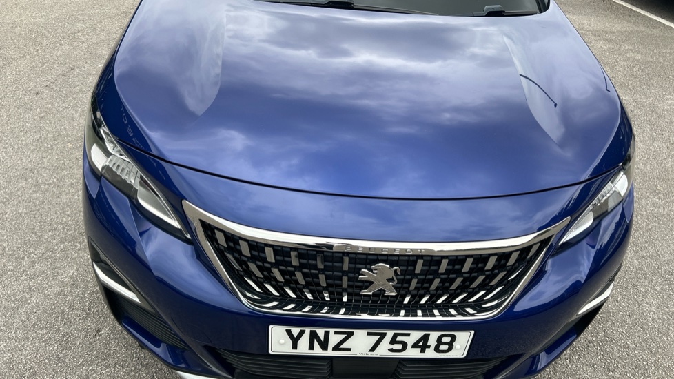 Peugeot 3008 1.5 BlueHDi Allure 5dr EAT8 Diesel Estate - Image 8