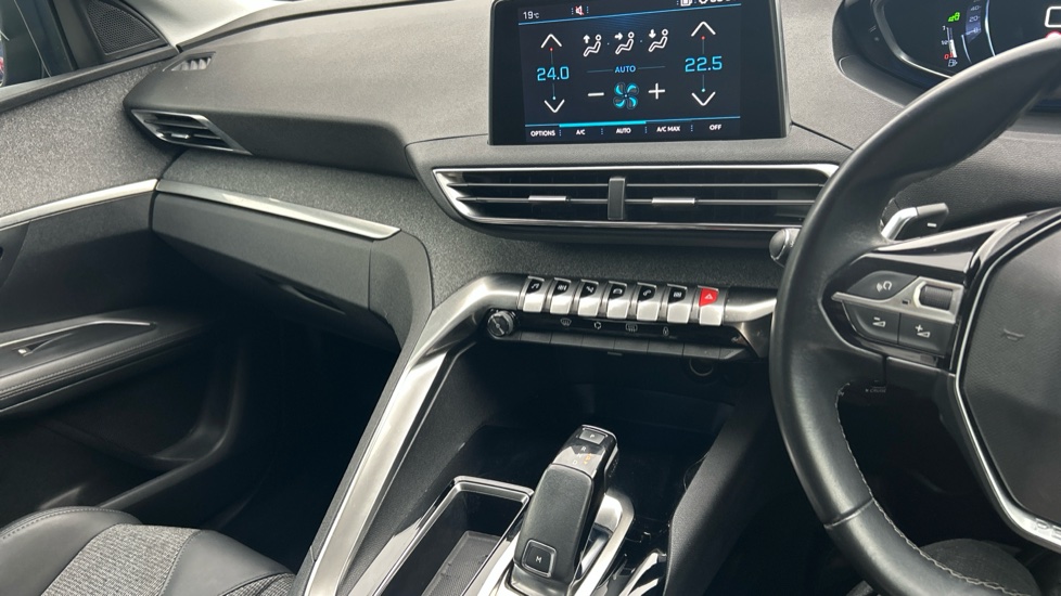 Peugeot 3008 1.5 BlueHDi Allure 5dr EAT8 Diesel Estate - Image 14