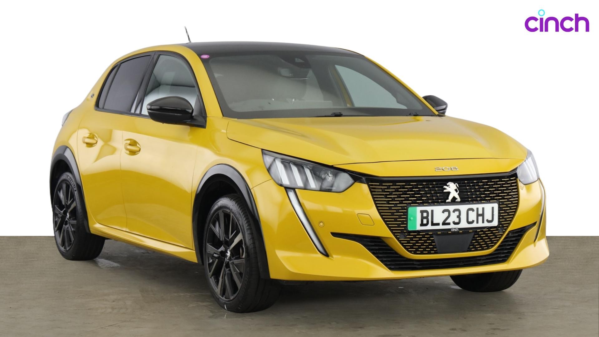 Peugeot E-208 listing photo