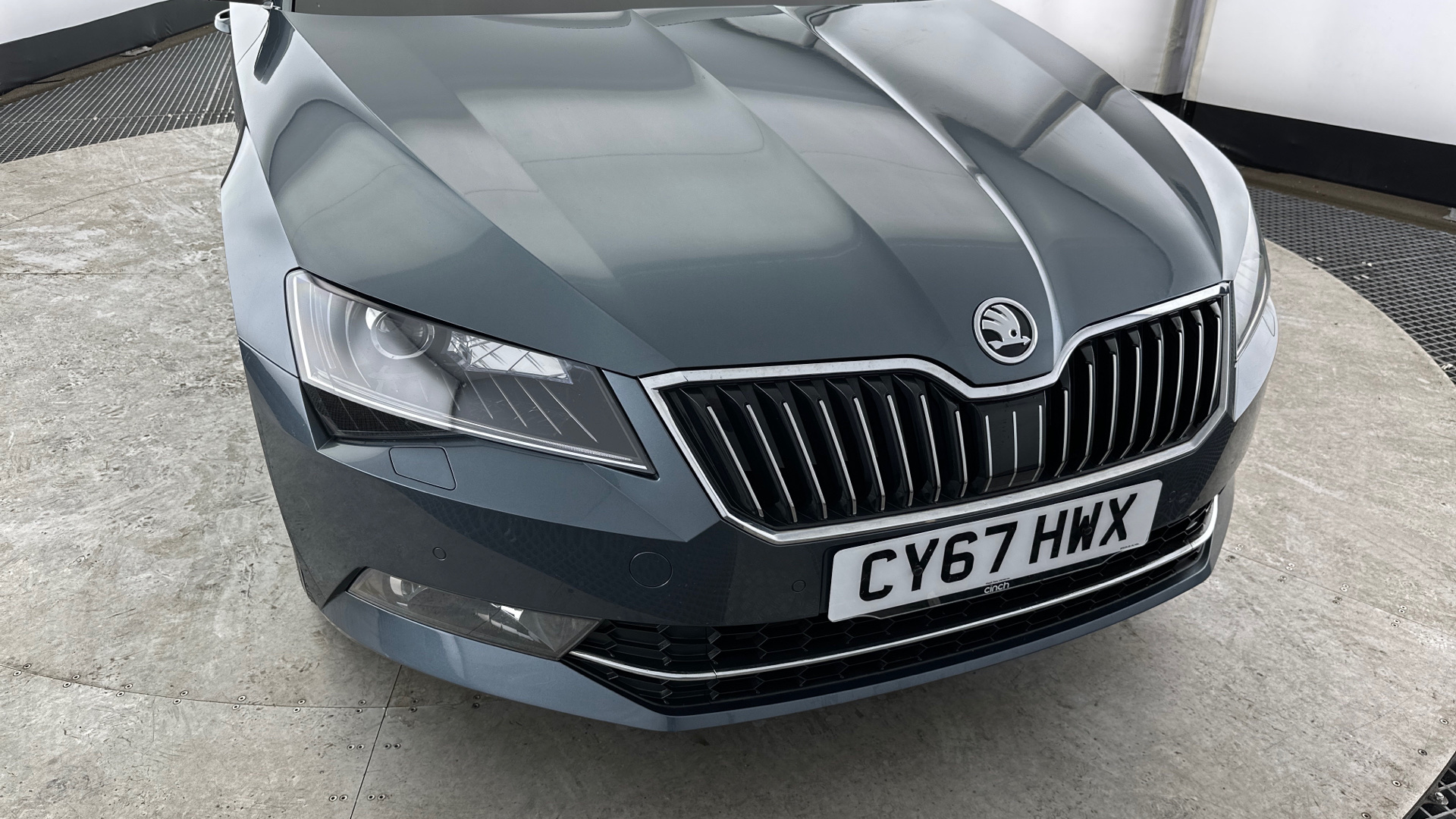 Used 2018 GREY SKODA SUPERB 2.0 TDI CR Laurin + Klement 5dr DSG [7 