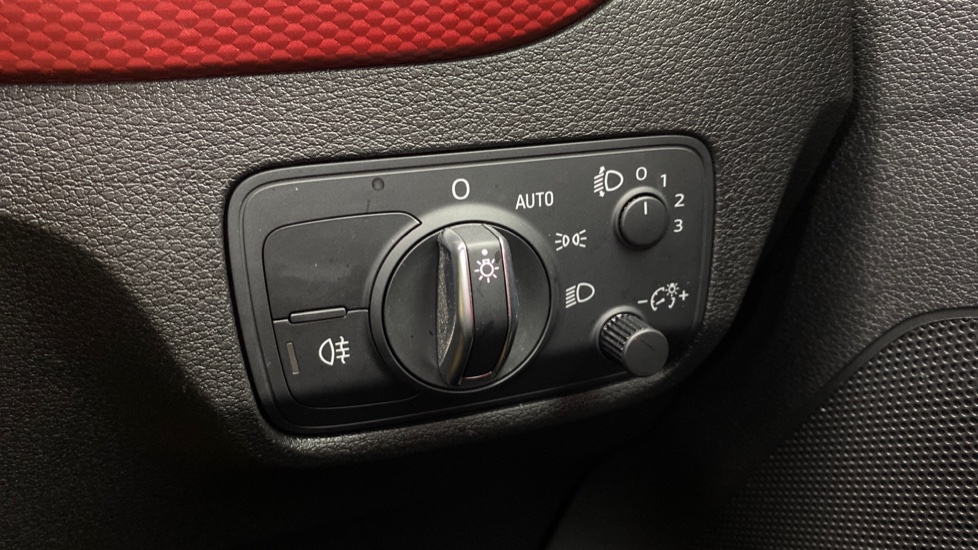 Audi Q2 | cinch