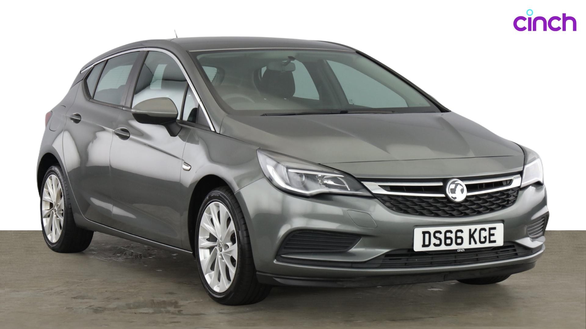 Vauxhall Astra listing photo