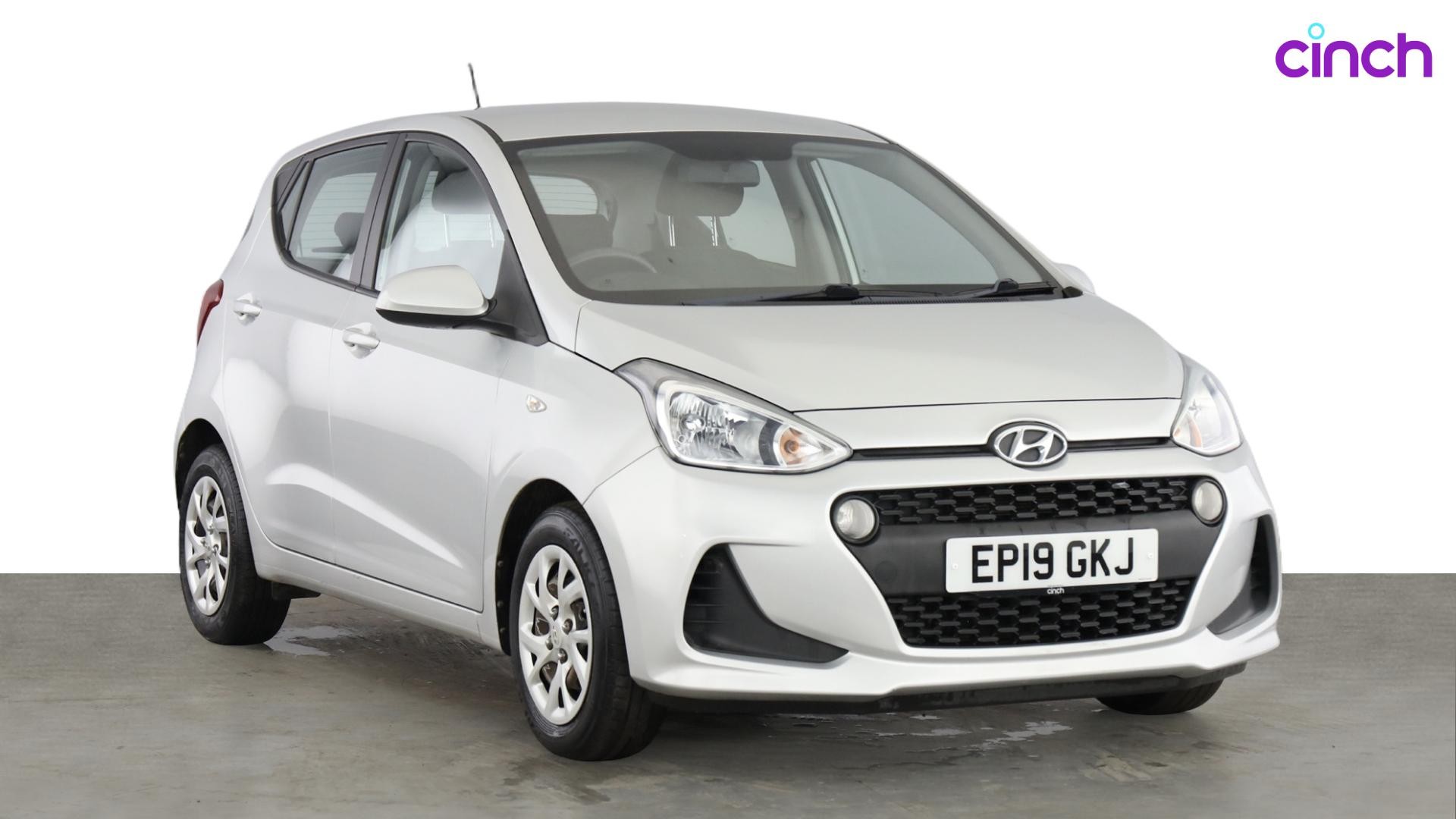 Hyundai i10 listing photo