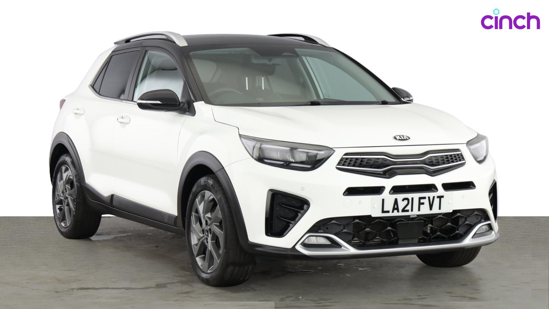 Kia Stonic listing photo