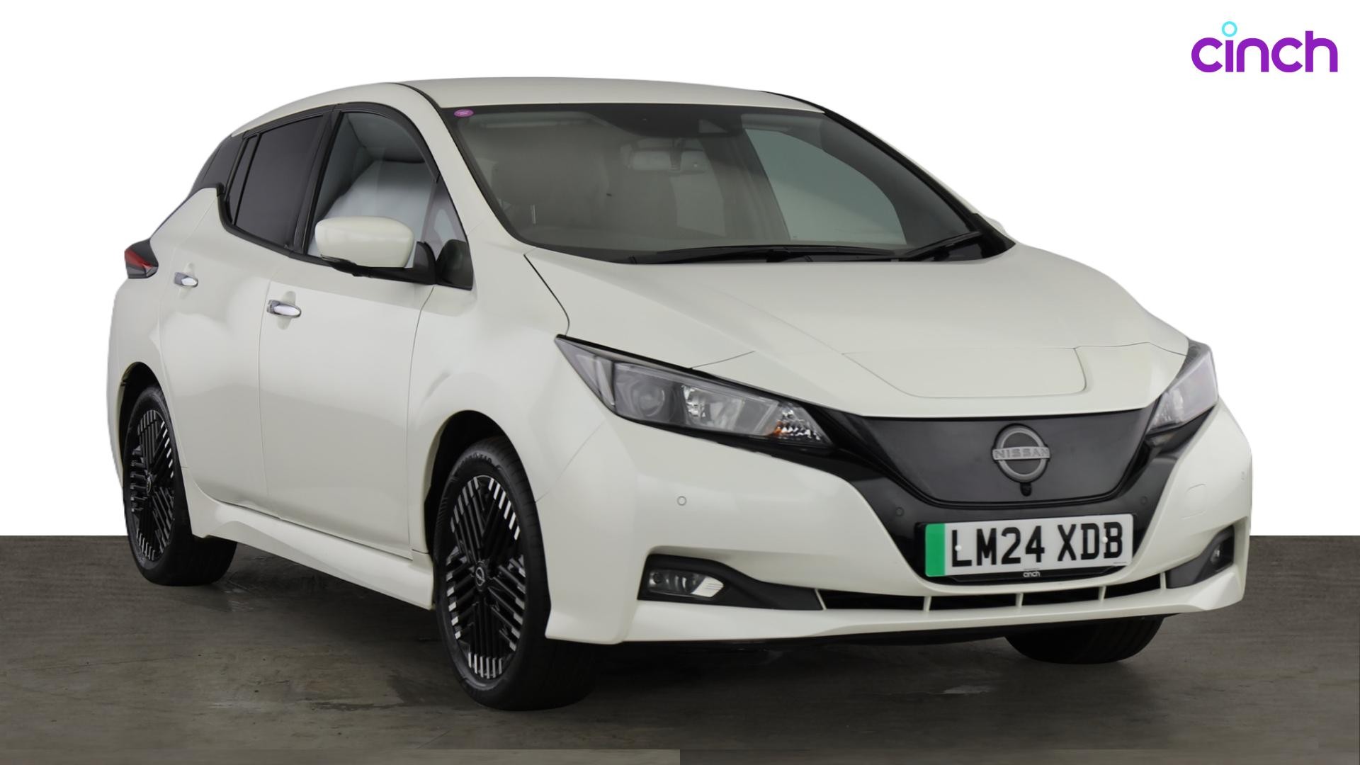 Nissan LEAF listing photo
