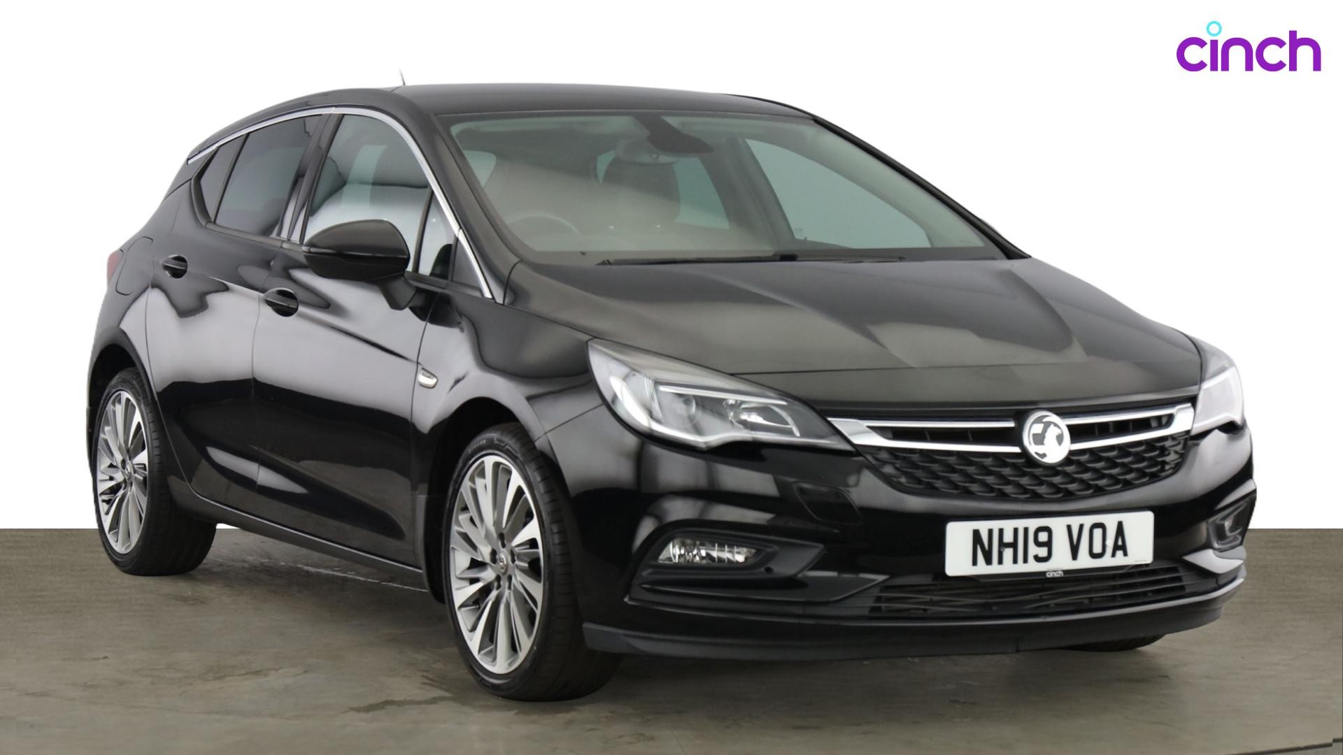 Vauxhall Astra listing photo