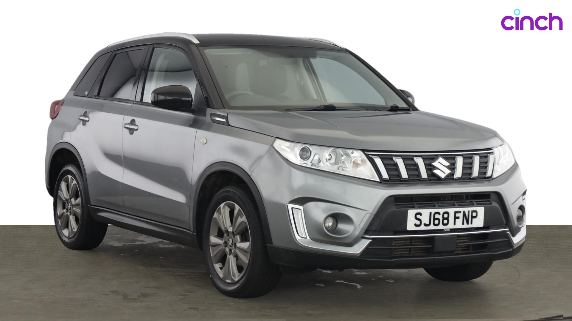 Suzuki Vitara listing photo