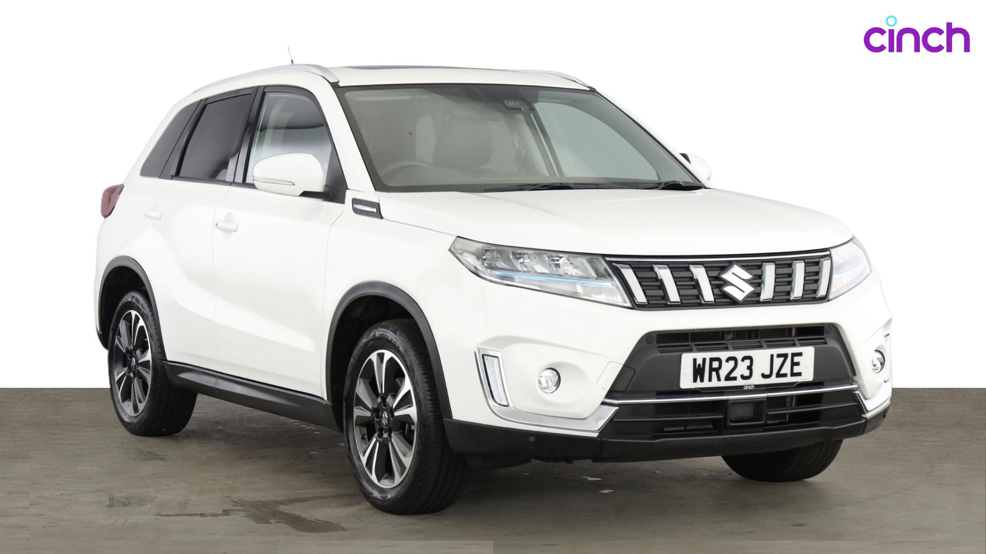 Suzuki Vitara listing photo