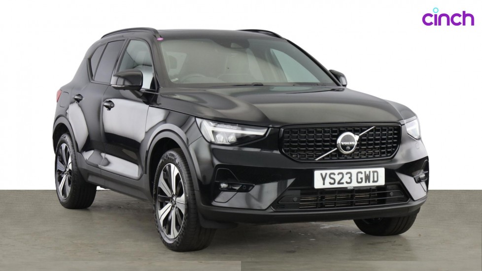 2023 Volvo XC40