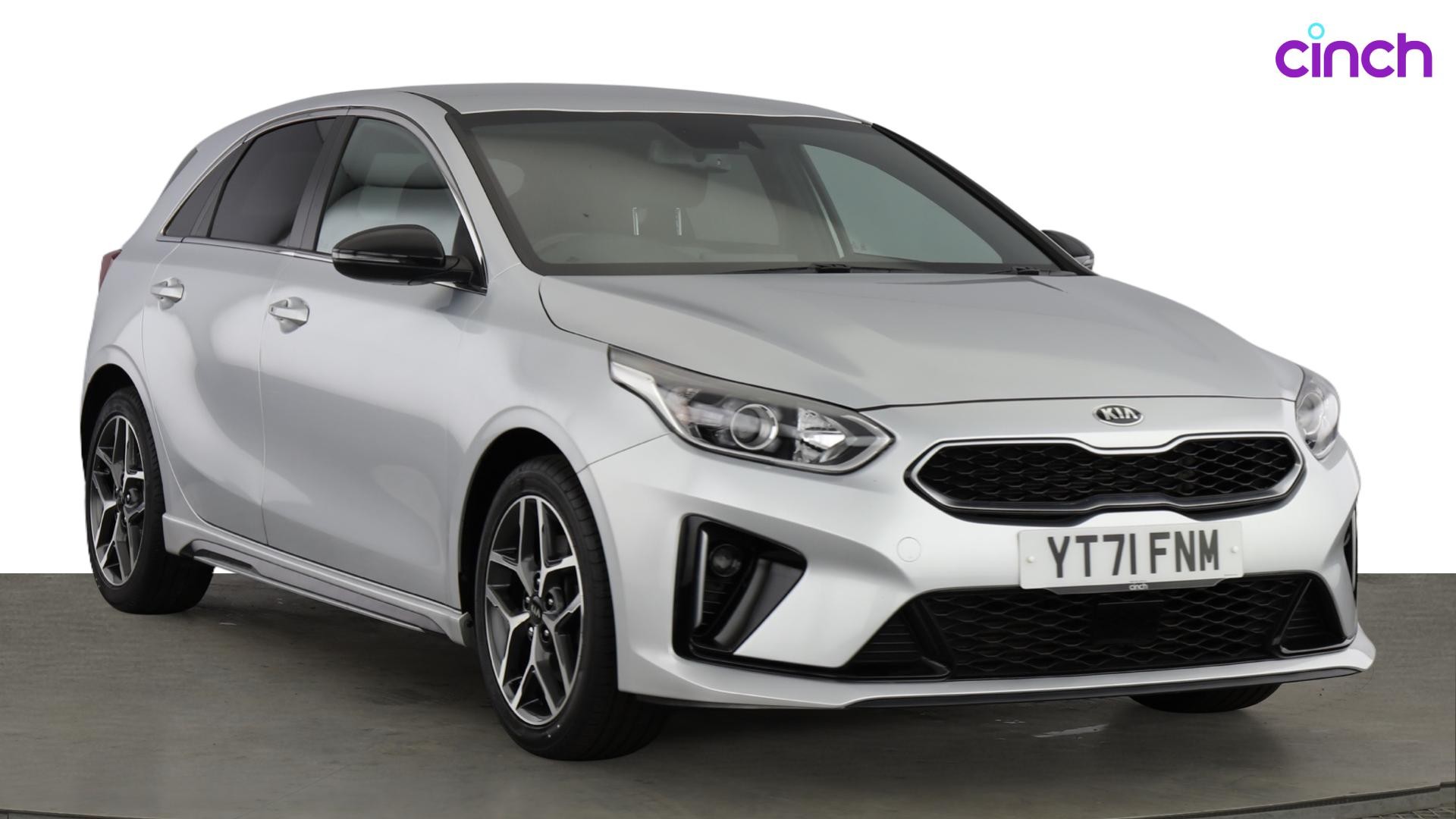 Kia Ceed listing photo
