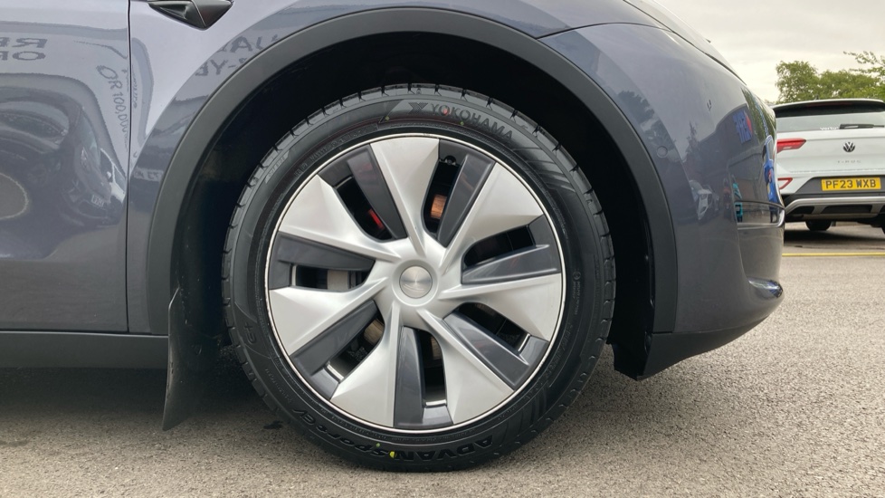 Tesla Model Y Long Range AWD 5dr Auto Electric Hatchback - Image 7
