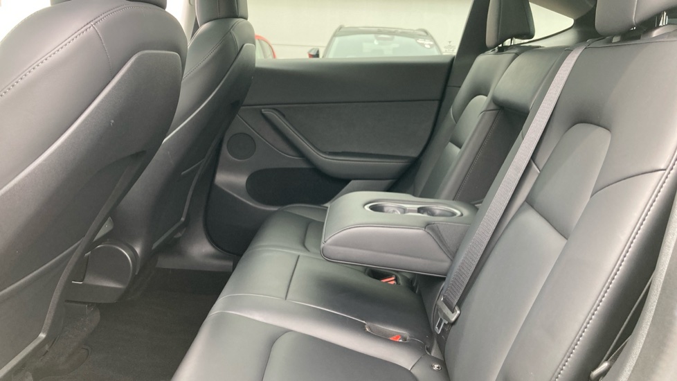 Tesla Model Y Long Range AWD 5dr Auto Electric Hatchback - Image 16