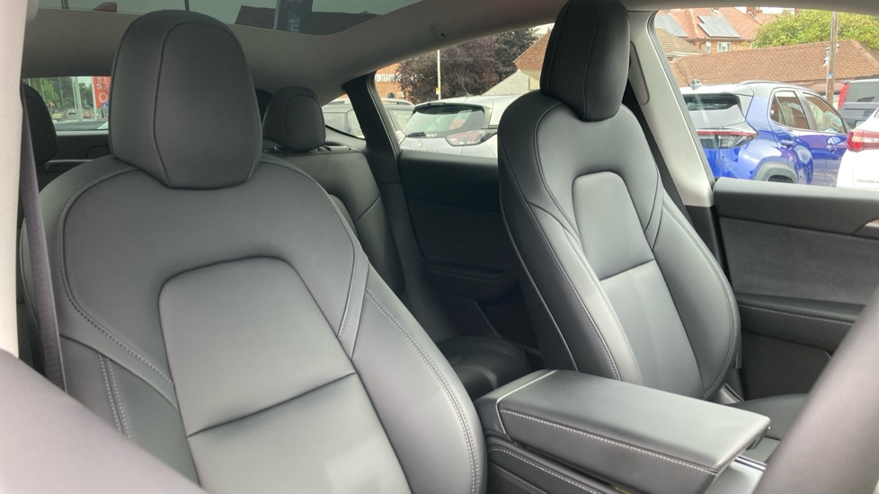 Tesla Model Y Long Range AWD 5dr Auto Electric Hatchback - Image 21