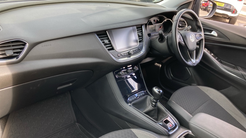 Vauxhall Grandland X 1.2 Turbo Sport Nav 5dr Petrol Hatchback - Image 9
