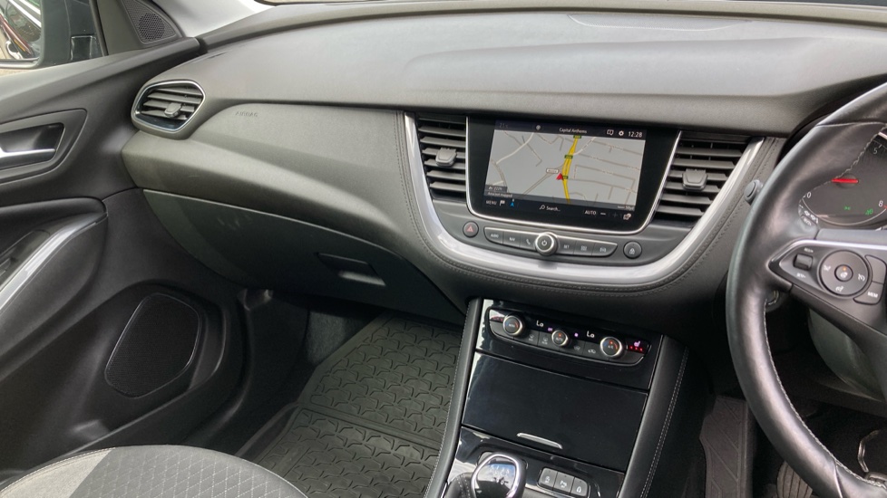 Vauxhall Grandland X 1.2 Turbo Sport Nav 5dr Petrol Hatchback - Image 14