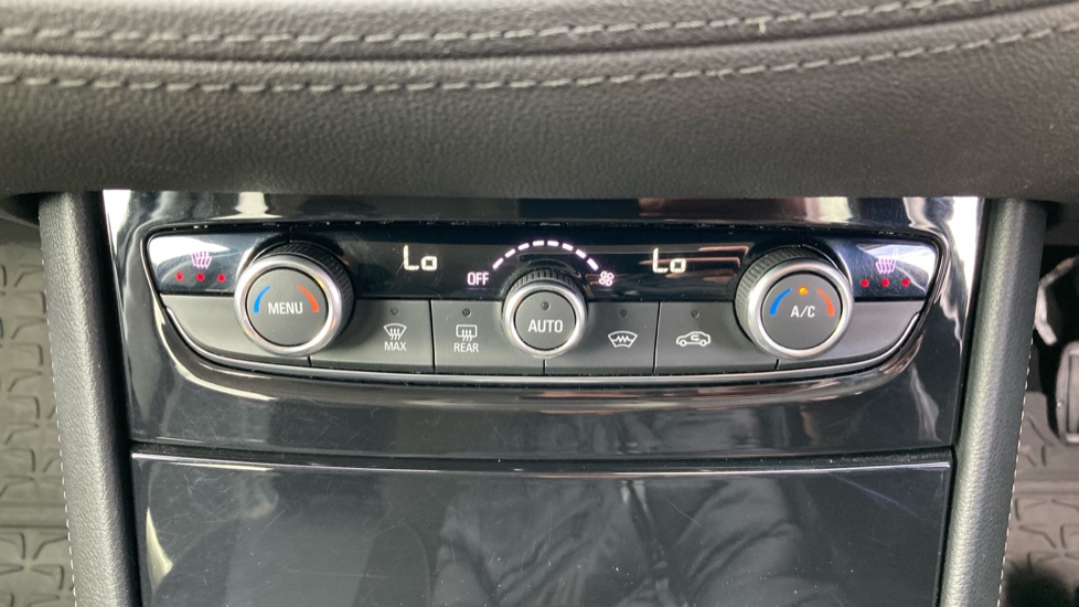 Vauxhall Grandland X 1.2 Turbo Sport Nav 5dr Petrol Hatchback - Image 26