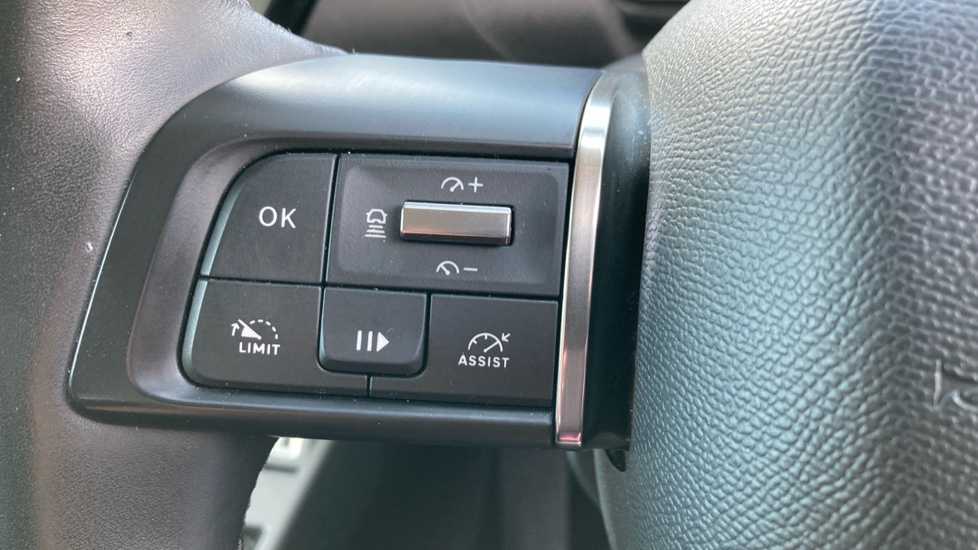 Citroen C4 100kW Shine Plus 50kWh 5dr Auto Electric Hatchback - Image 40